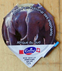 Opercules de crème · Les opercules rondes sont réservées à la restauration, les opercules à attaches pour le commerce