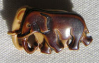 Bijoux · Broches EN Divers Matieres