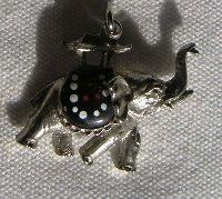 Bijoux · Broches EN Divers Matieres