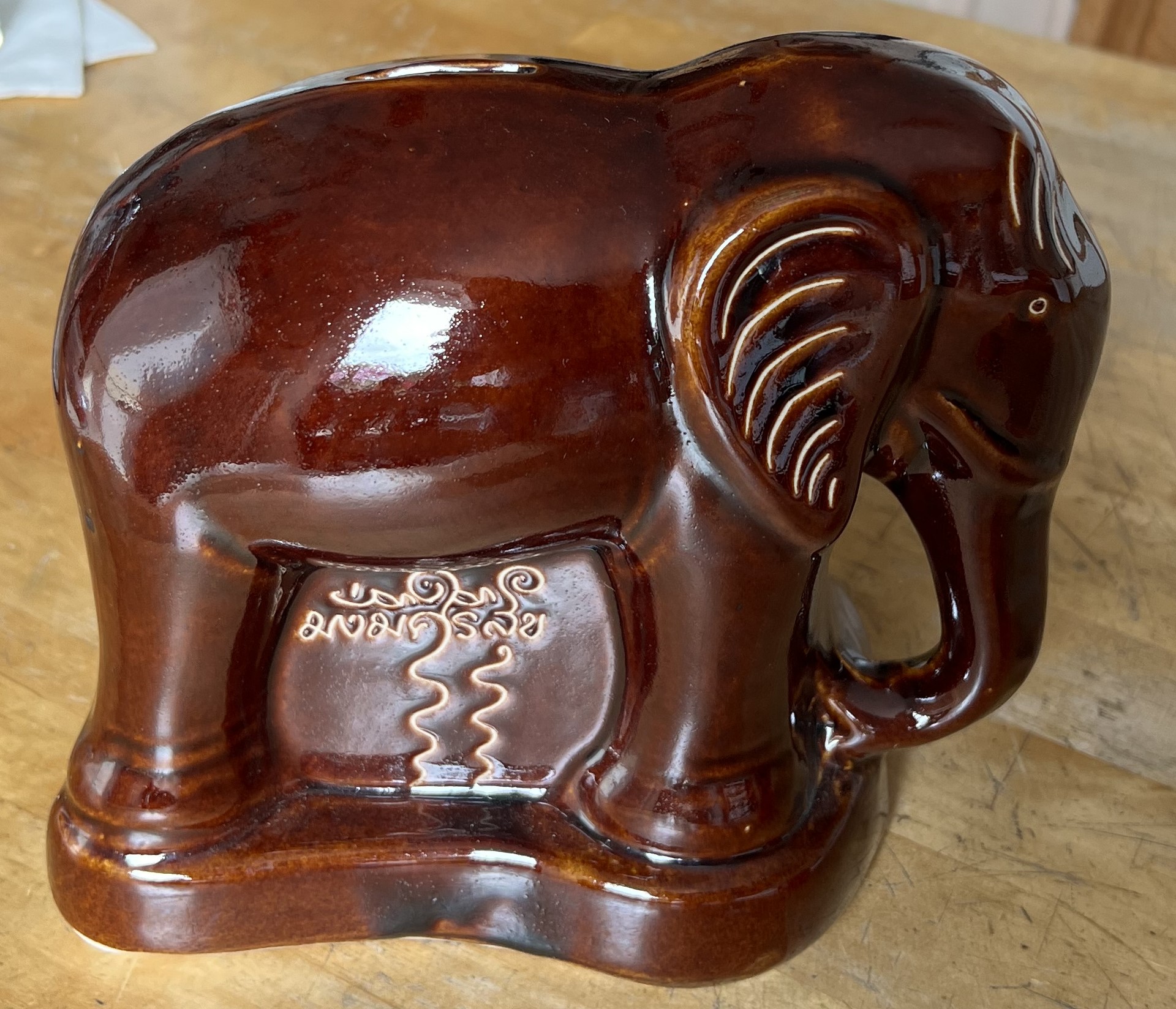 Diverses matières · Plâtre peint couleur argent - grande taille