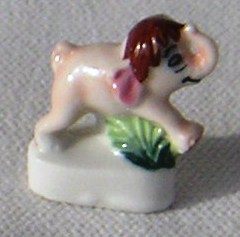 Objets insolites · Feves