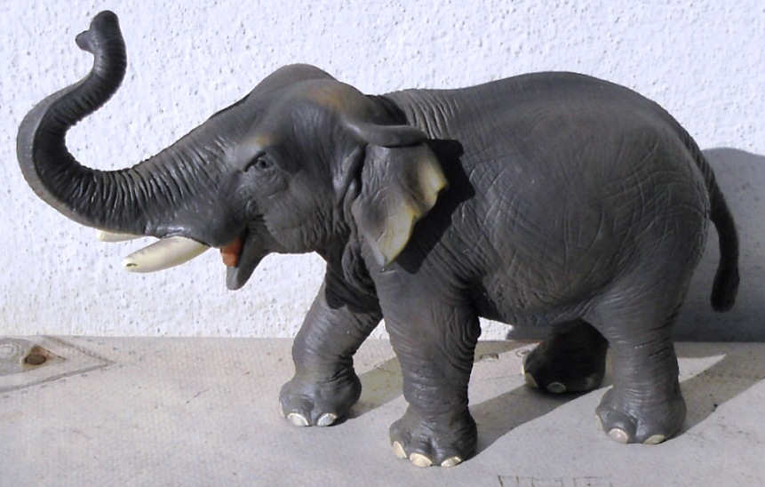 Jouets · Elephant ET Autres