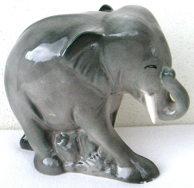 Diverses matières · Elephants EN Porcelaine - Ceramique