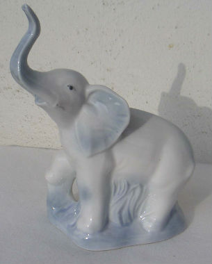 Diverses matières · Elephants EN Porcelaine - Ceramique