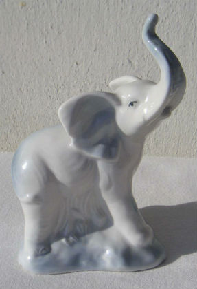 Diverses matières · Elephants EN Porcelaine - Ceramique