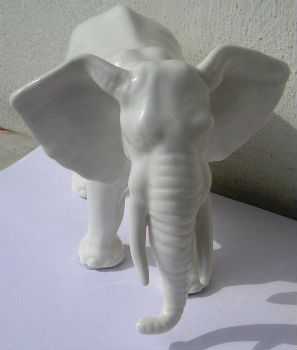 Diverses matières · Elephants EN Porcelaine - Ceramique