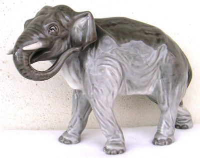 Diverses matières · Elephants EN Porcelaine - Ceramique
