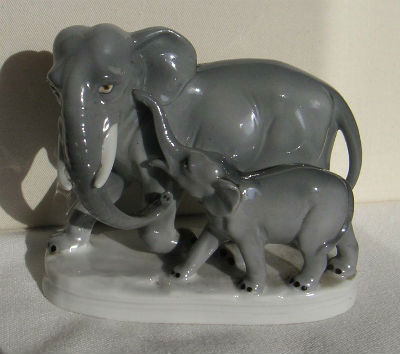 Diverses matières · Elephants EN Porcelaine - Ceramique