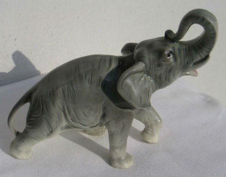 Diverses matières · Elephants EN Porcelaine - Ceramique