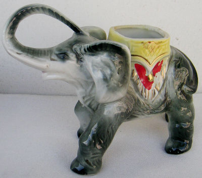 Diverses matières · Elephants EN Porcelaine - Ceramique