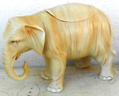Diverses matières · Elephants EN Porcelaine - Ceramique