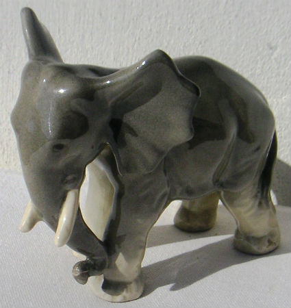Diverses matières · Elephants EN Porcelaine - Ceramique