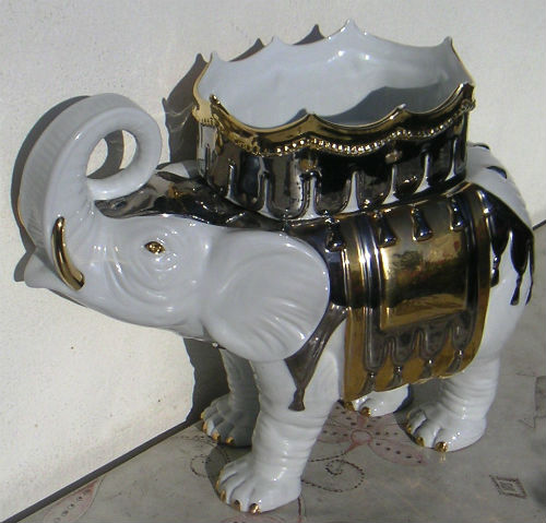 Diverses matières · Elephants EN Porcelaine - Ceramique