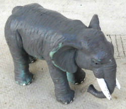 Jouets · Elephants Divers Matieres - Petites Tailles